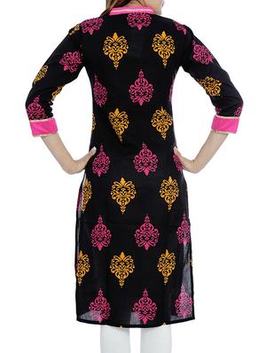 black cotton printed straight kurta - 10033957 - Standard Image - 3