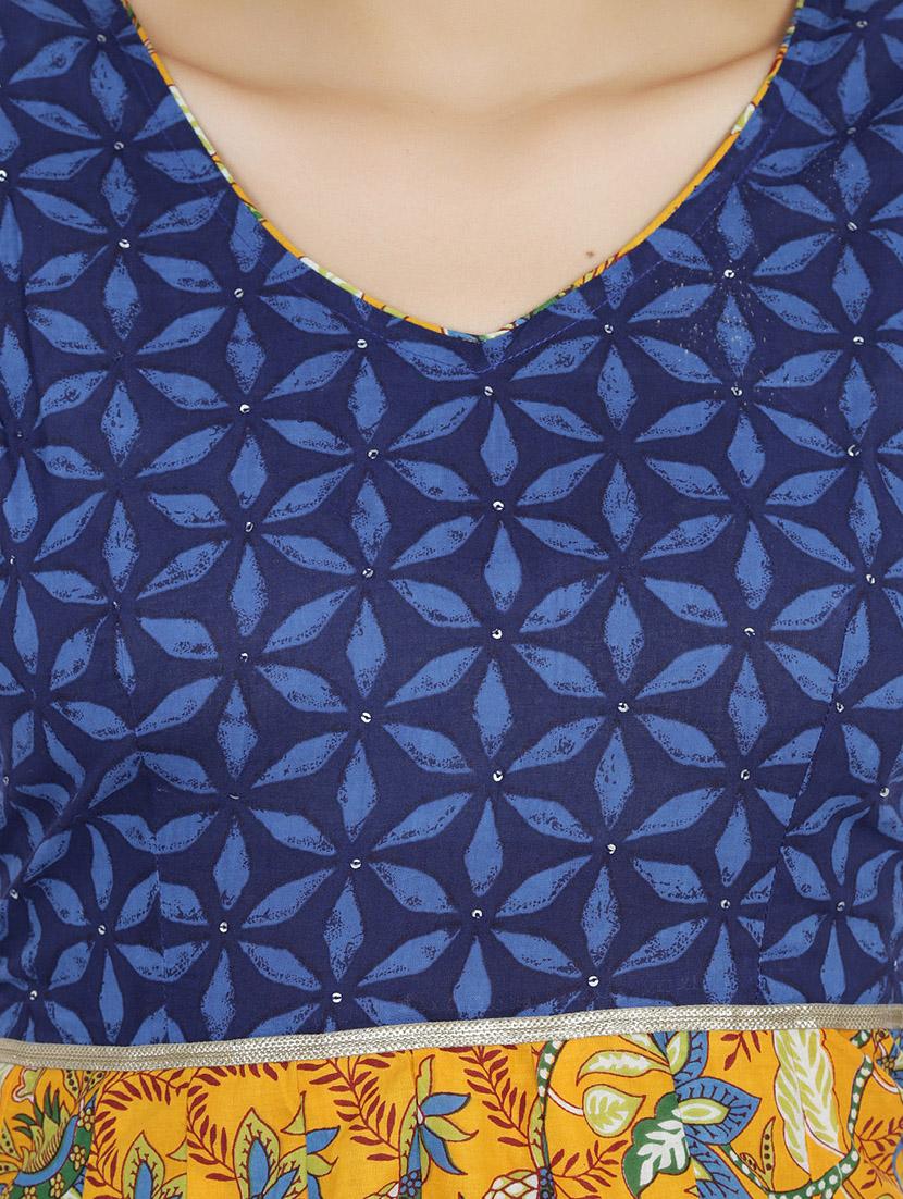 mustard cotton flared kurta - 10033963 - Zoom Image - 4