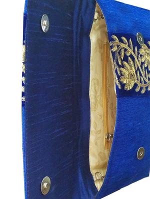 blue net clutch - 10079521 - Standard Image - 3