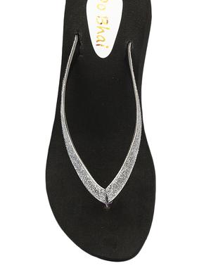 silver leatherette toe separator flip flop - 10124259 - Standard Image - 4