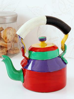colour block aluminium tea kettle - 1016900 - Standard Image - 7