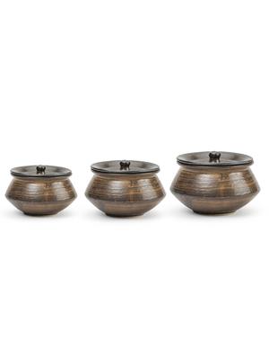 unravel india hand crafted studio pottery stoneware handhi set(set of 3) - 10303244 - Standard Image - 2
