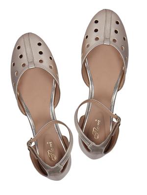 flora green comfort flat sandal - 10328432 - Standard Image - 4