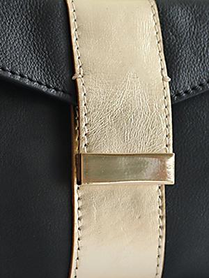 black pure leather envelope clutch - 10358122 - Standard Image - 4