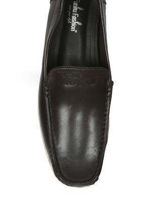 brown leather loafers - 10388802 - Standard Image - 4
