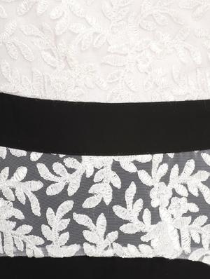 lace bodice maxi dress - 10460944 - Standard Image - 4