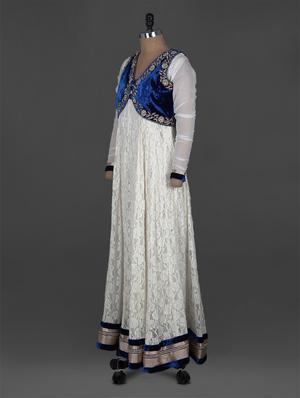 white net Anarkali kurta with embroidered velvet jacket - 1050711 -  Standard Image - 1