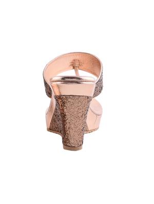 gold leatherette wedge - 10590057 - Standard Image - 3