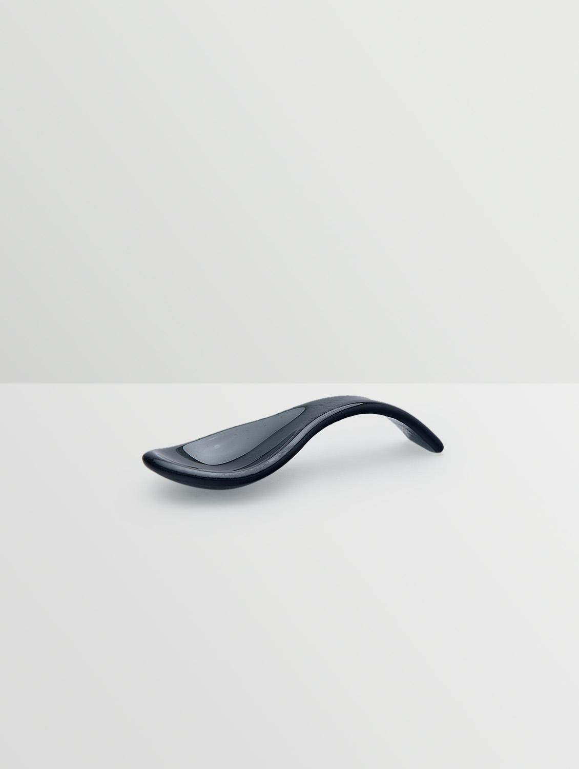 black glass spoon - 1060428 - Zoom Image - 2