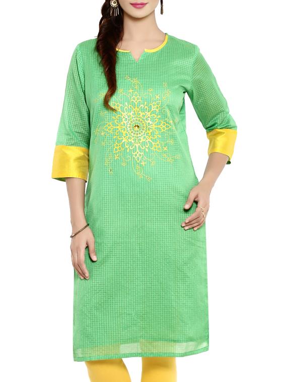 green Chanderi Straight Kurta - 10607871 - Zoom Image - 1