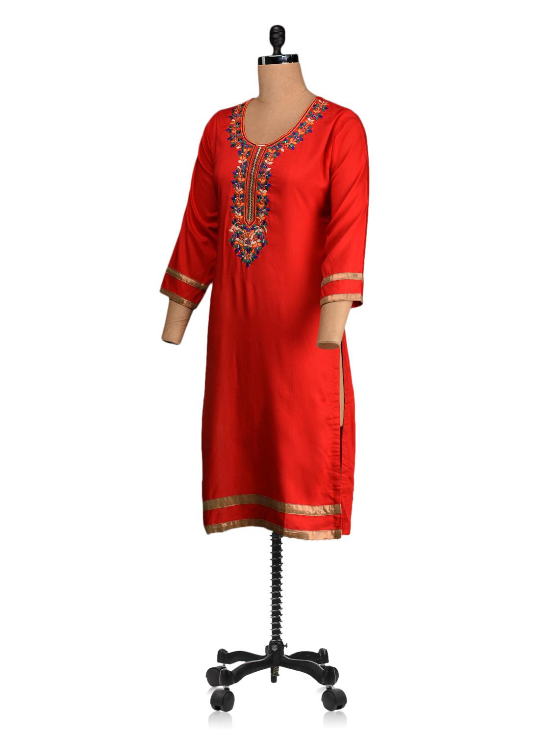 embroidered neck line rayon kurta - 1061389 - Zoom Image - 2