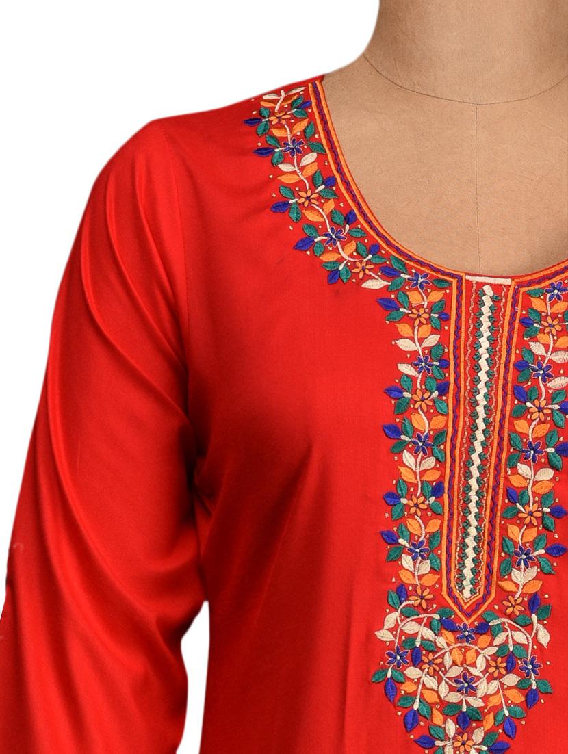 embroidered neck line rayon kurta - 1061389 - Zoom Image - 4
