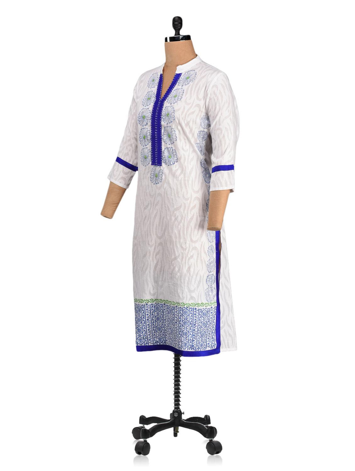 blue placket mandarin collar cotton kurta - 1061394 - Zoom Image - 2