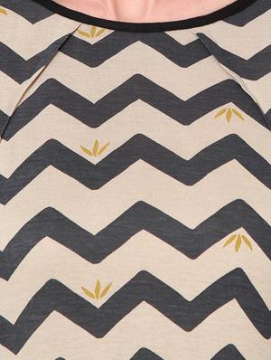 short sleeved chevron tee - 1063815 - Standard Image - 4