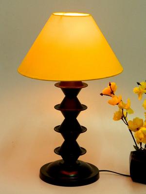 yellow metal and fabric table lamp - 1066950 - Standard Image - 3