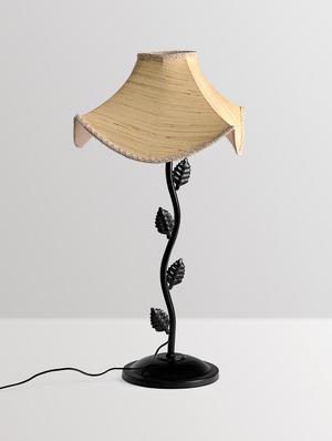 cream metal table lamp - 1066985 - Standard Image - 2