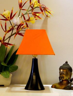 red metal and fabric table lamp - 1067096 - Standard Image - 2