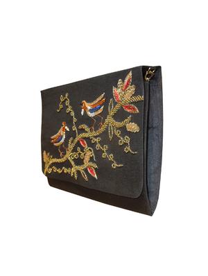 black satin regular clutch - 10797495 - Standard Image - 4