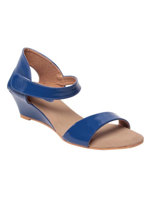 heels - 10859258 - Standard Image - 1