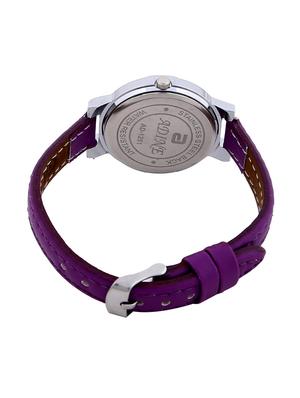 wristwatch - 10885112 - Standard Image - 3