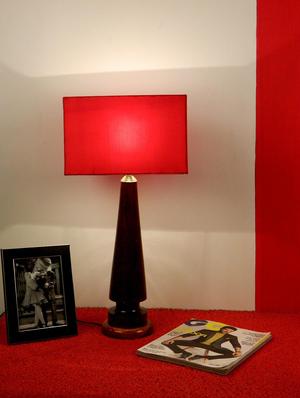 mango wood vintage table lamp with rectangular shade- red - 10895908 - Standard Image - 2