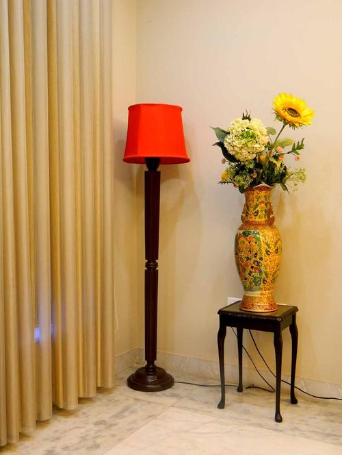 evergreen dark brown mango wood floor lamp with big shade - 10896675 - Standard Image - 1