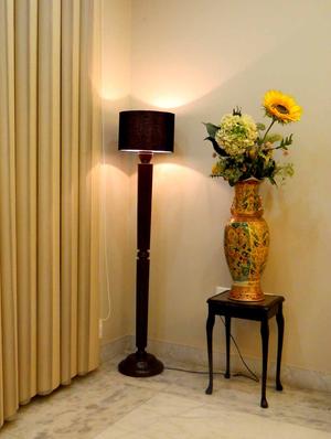 evergreen dark brown mango wood floor lamp with drum shade - 10896677 - Standard Image - 2