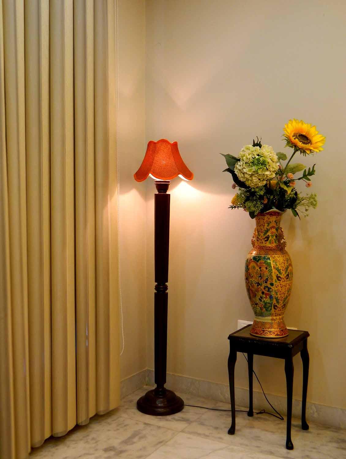 evergreen dark brown mango wood floor lamp with jute shade - 10896681 - Zoom Image - 2