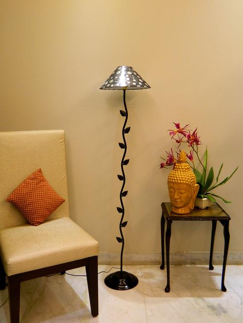 zig zag leafy floor lamp with 13" pyramid shade-- - 10896942 - Very Small Image - 1