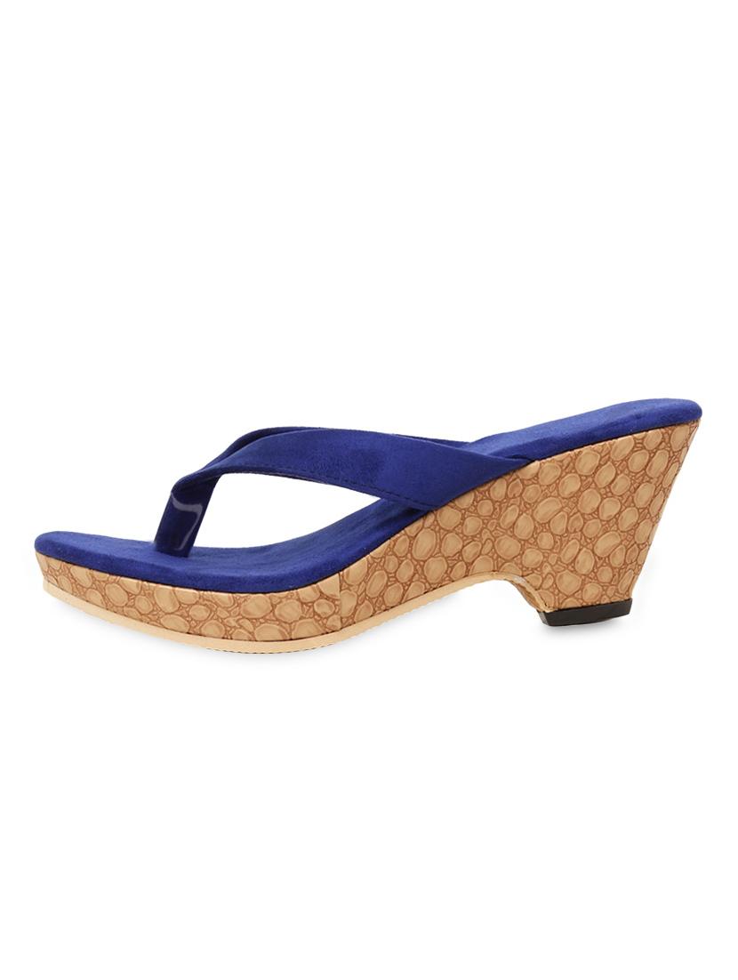 blue sandals with textured wedges - 1091158 - Zoom Image - 3