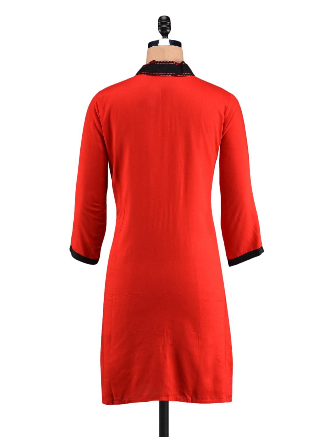 red with black tipping detailed rayon kurti - 1093838 - Zoom Image - 3