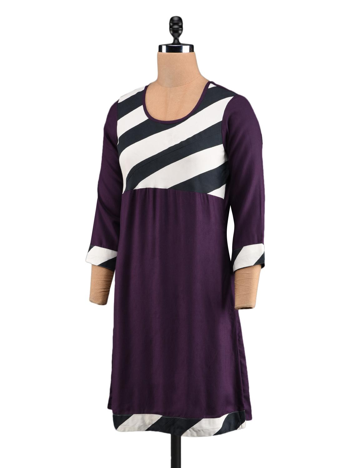 diagonal stripes yoke purple rayon kurti - 1093846 - Zoom Image - 2