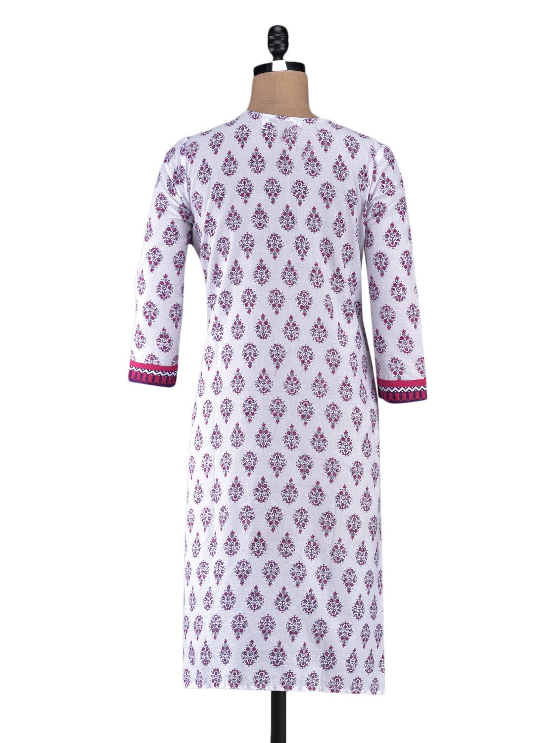 block printed quarter sleeve cotton kurta - 1094170 - Zoom Image - 3