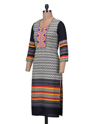 embroidered cotton kurta - 1094171 - Standard Image - 2