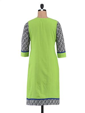 printed quarter sleeves green cotton kurta - 1094182 - Standard Image - 3