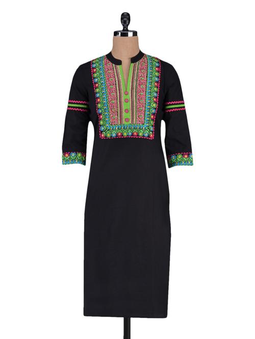 mandarin collar embroidered bib cotton kurta - 1094196 - Standard Image - 1