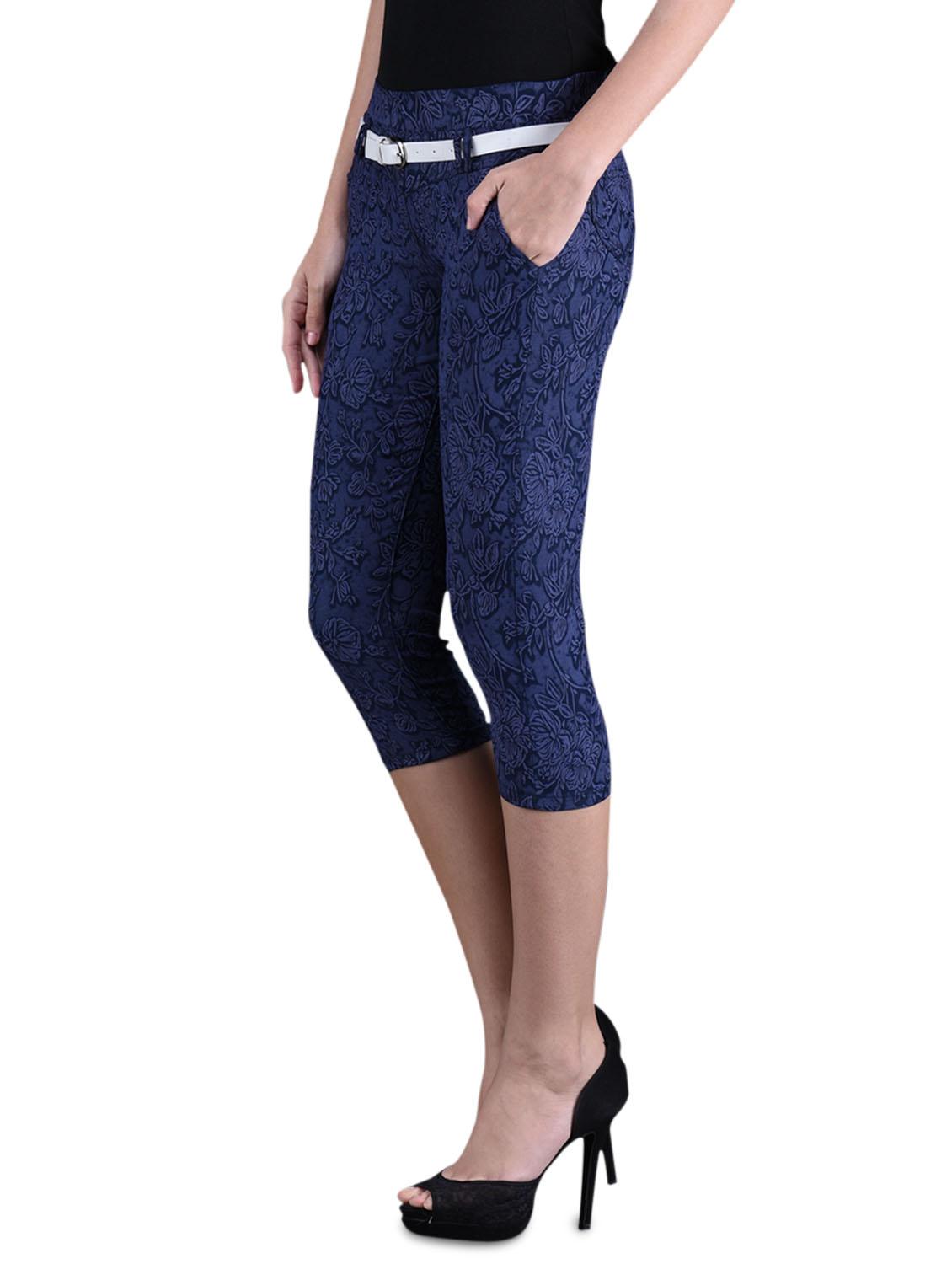 floral print blue cotton lycra capri - 1095773 - Zoom Image - 2