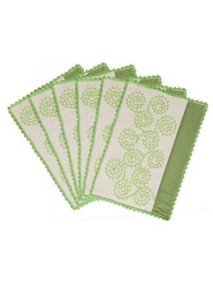 placemat - 10967710 - Standard Image - 3