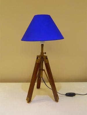 tripod table lamp in mango wood with fabric shade - 11106806 - Standard Image - 2
