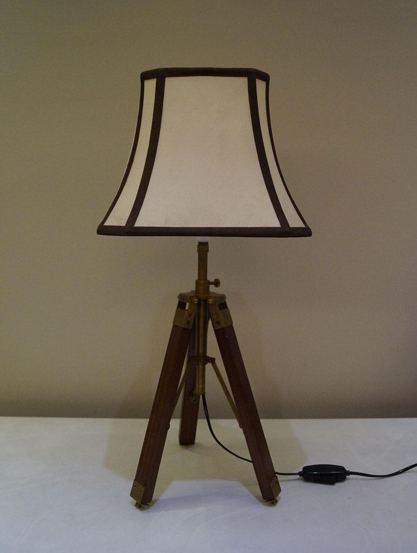 tripod table lamp in mango wood with fabric shade - 11106810 - Zoom Image - 2