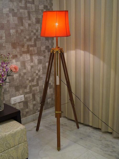 tripod fllor lamp in mango wood with fabric shade - 11106820 - Standard Image - 1