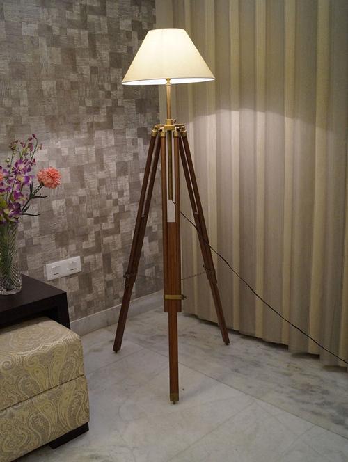 tripod fllor lamp in mango wood with fabric shade - 11106824 - Standard Image - 1