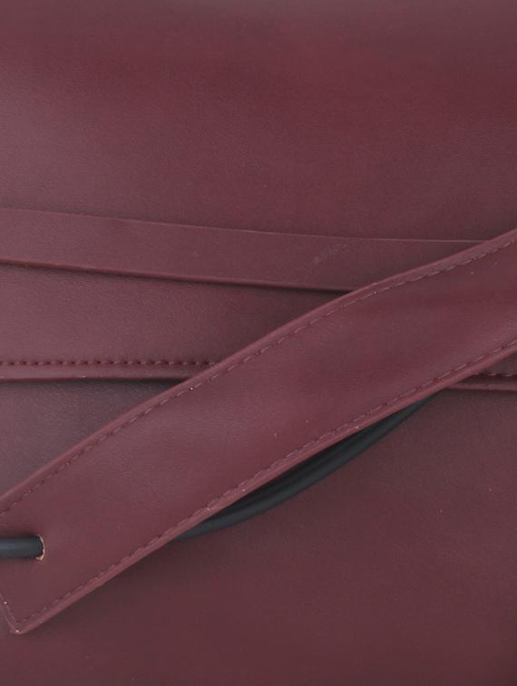 wine red leatherette sling bag - 11131424 - Zoom Image - 4