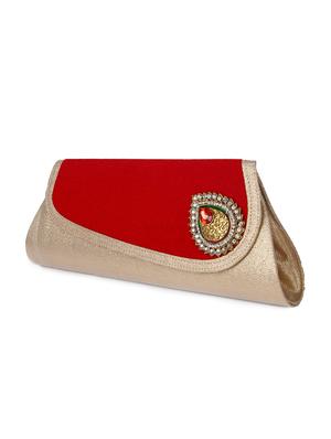 multi velvet flap brooch embellished clutch - 1125985 - Standard Image - 6