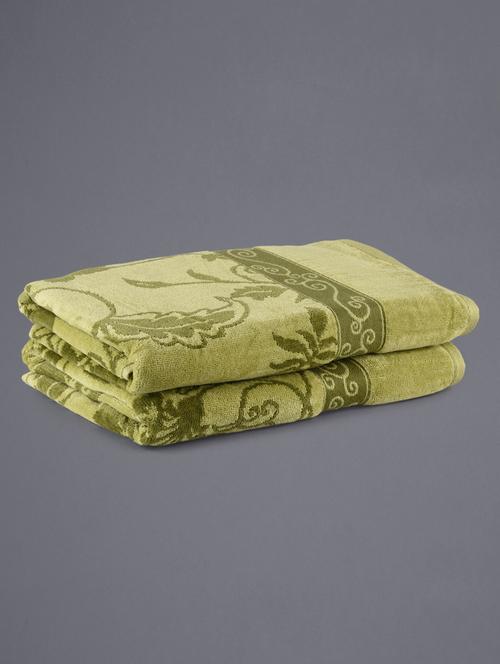 Set of 2 green floral pattern bath towels - 1136339 - Very Small Image - 1