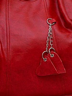 red leatherette handbag with keyring - 1138164 - Standard Image - 4