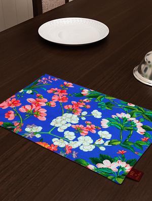set of 6 blue cotton placemat - 11696506 - Standard Image - 2