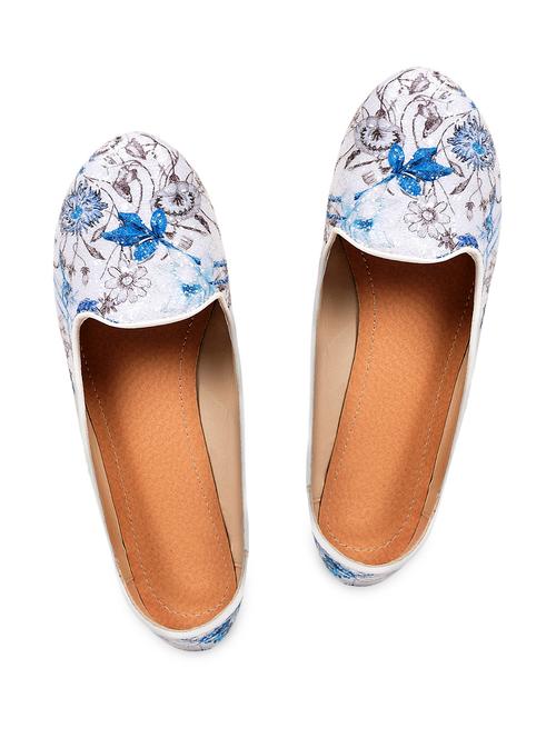 White Floral Printed Loafers - 1176686 - Very Small Image - 1