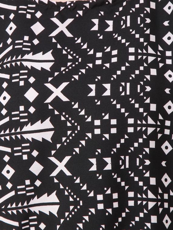 black printed crepe top - 11780064 - Zoom Image - 4