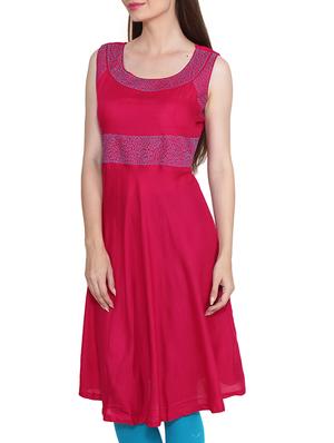 dark pink embroidered rayon kurta - 11785988 - Standard Image - 2